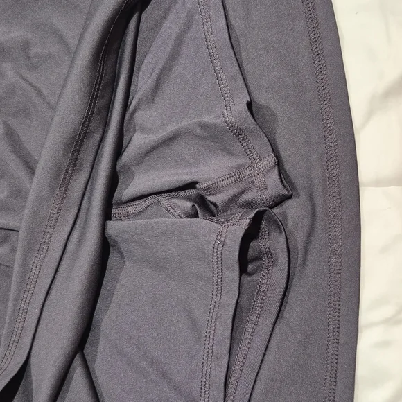 Champion Black and Green Women's Skirt - Picture 4 of 4